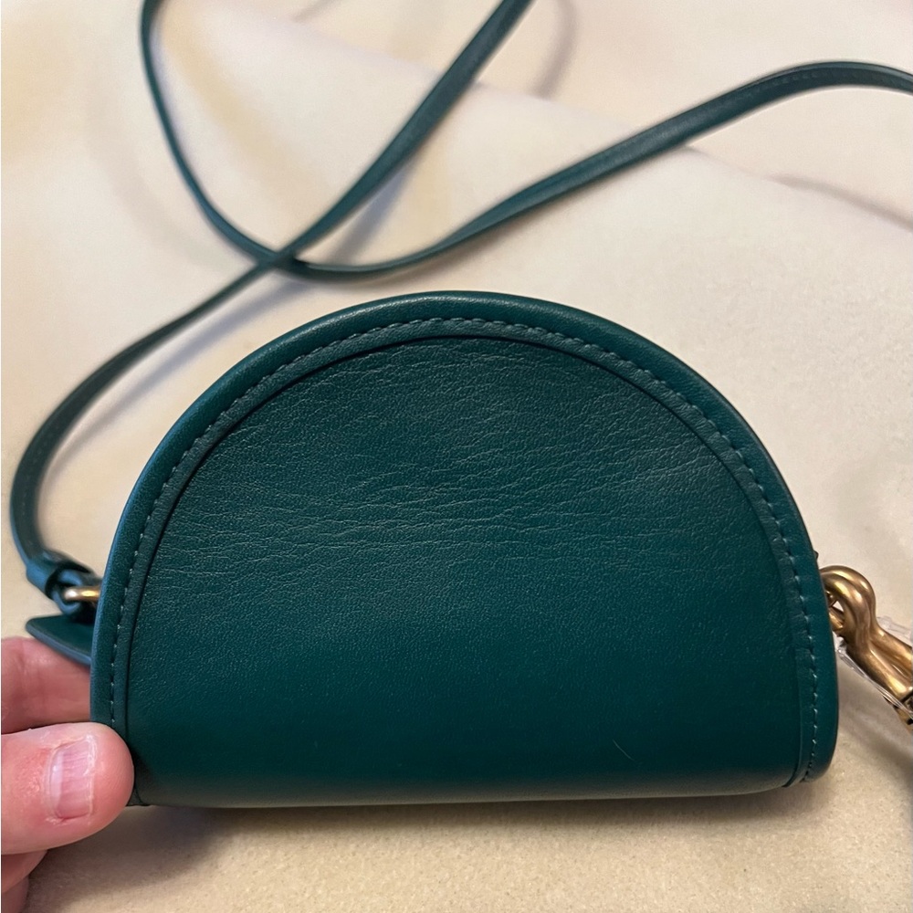 NWT Coach Half Moon Coin Case in Emerald Green - Picture 4 of 16